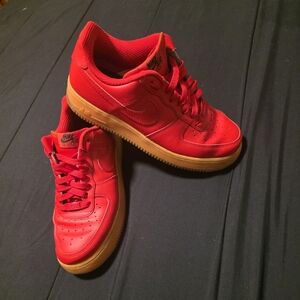 Red Nike Air Force 1 Size 7.5